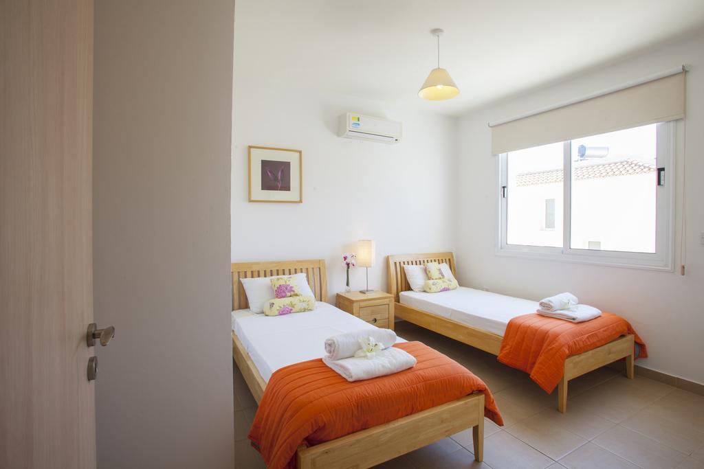 Villa Daffodil Protaras Habitación foto