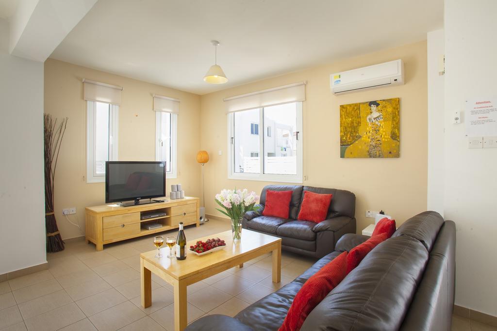 Villa Daffodil Protaras Habitación foto